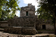 Photo tour of the Mayan Ruins at El Tabasqueno - yucatan mayan ruins,yucatan mayan temple,mayan temple pictures,mayan ruins photos
